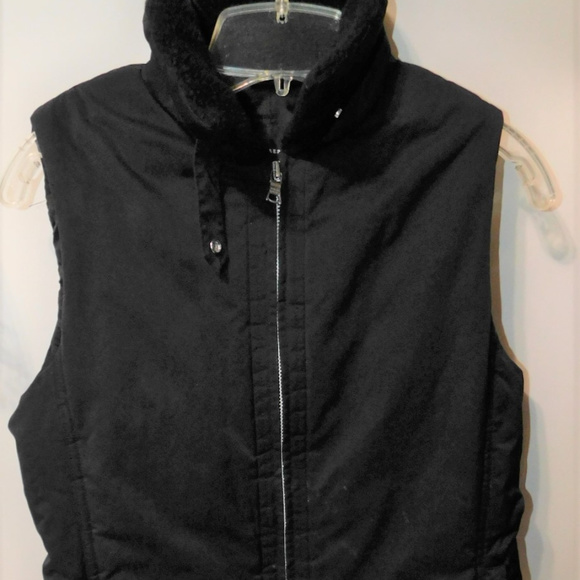 Banana Republic Jackets & Blazers - ****Banana Republic Fleece Collar Women's Vest